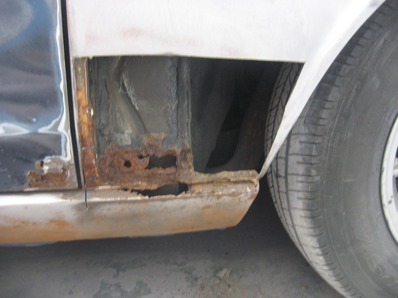 A pillar support rust